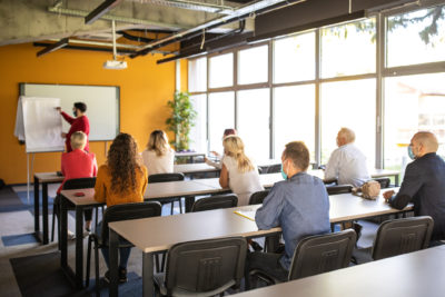 Saiba por que aproveitar todos os cursos extracurriculares que a faculdade oferece