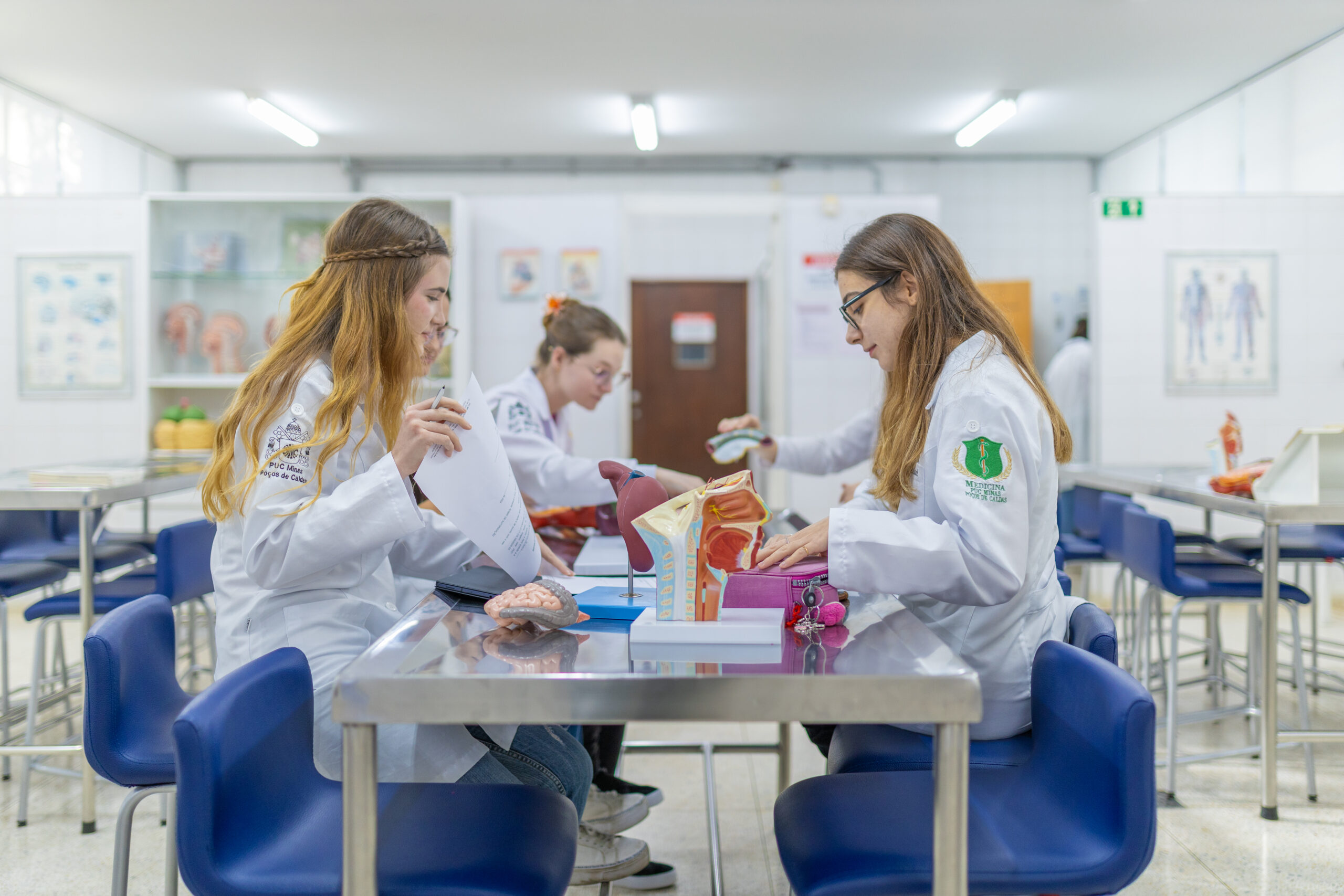 Validação internacional: atue como médico brasileiro no exterior